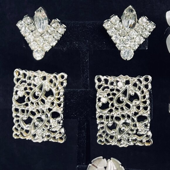 Vintage Lot Of 5 Silver Tone Clip On Earrings (5279) - Picture 2 of 6